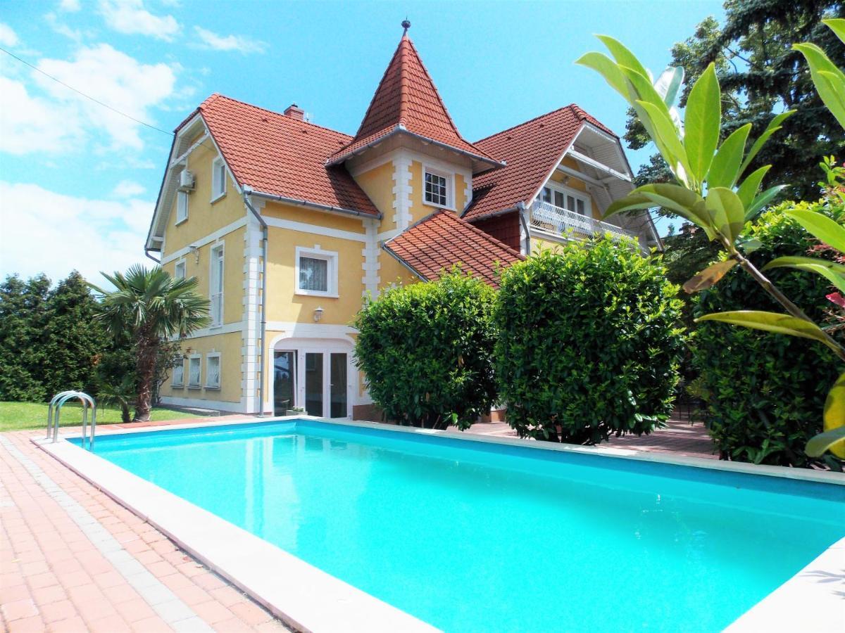 Eden Villa Apartmanhaz Balatonfured Ngoại thất bức ảnh