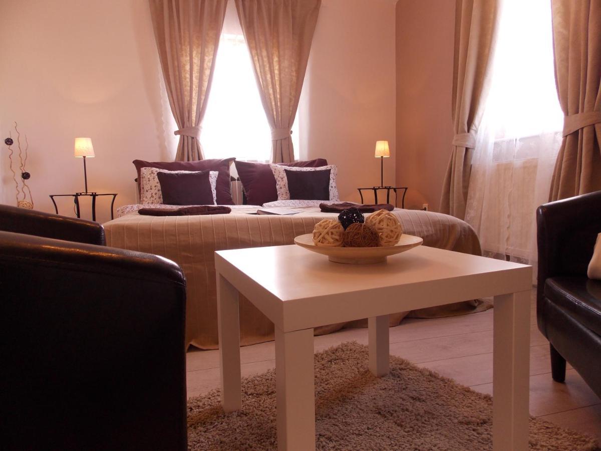 Eden Villa Apartmanhaz Balatonfured Ngoại thất bức ảnh