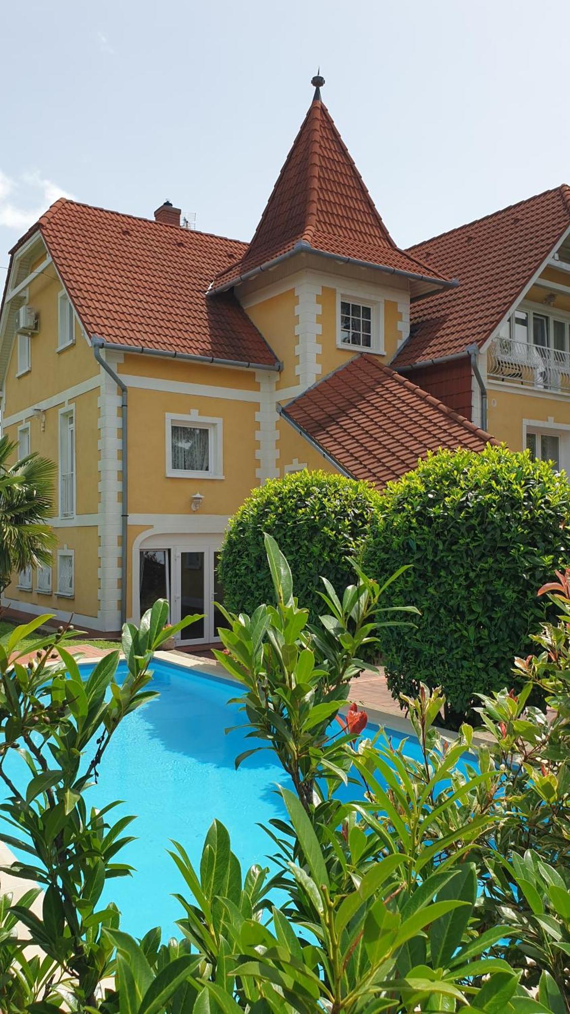 Eden Villa Apartmanhaz Balatonfured Ngoại thất bức ảnh