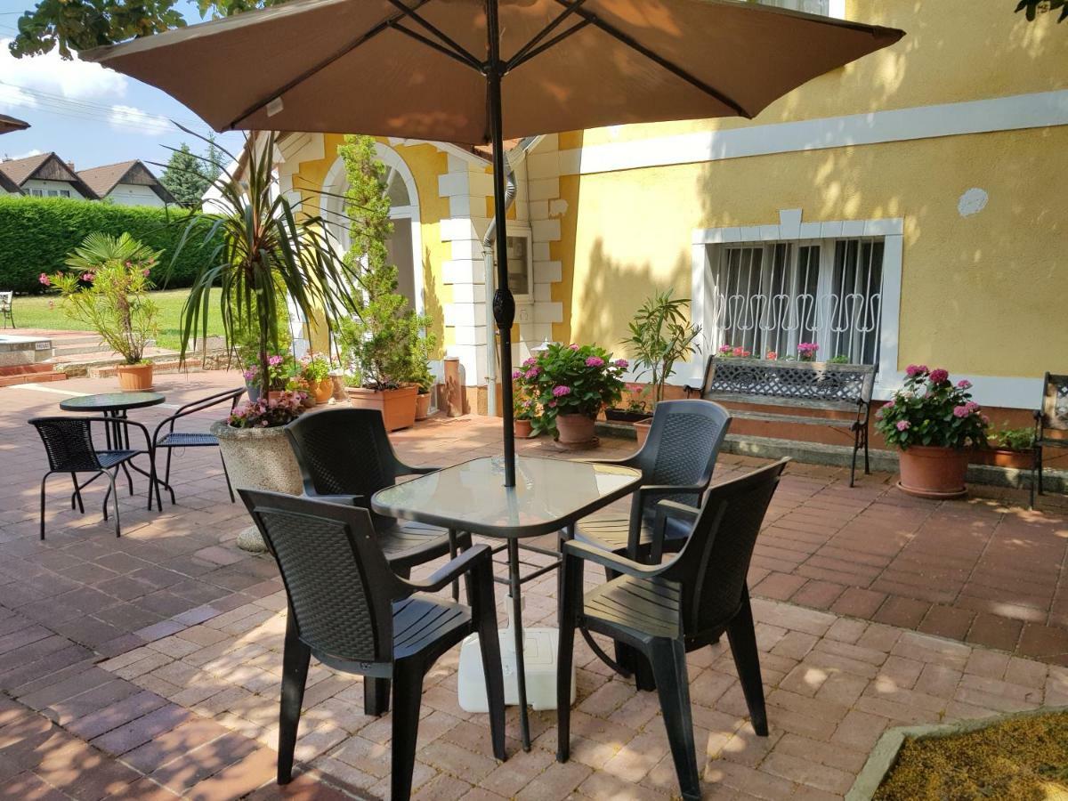 Eden Villa Apartmanhaz Balatonfured Ngoại thất bức ảnh